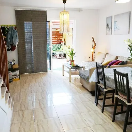 Casa La Sonrisa Shared House * El Médano