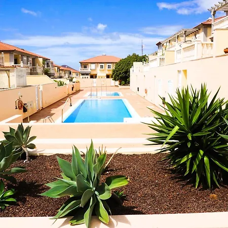 Casa La Sonrisa Shared House