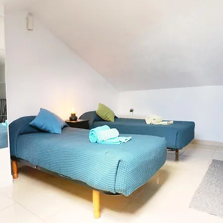 Casa La Sonrisa Shared House 招待所 厄尔梅达诺