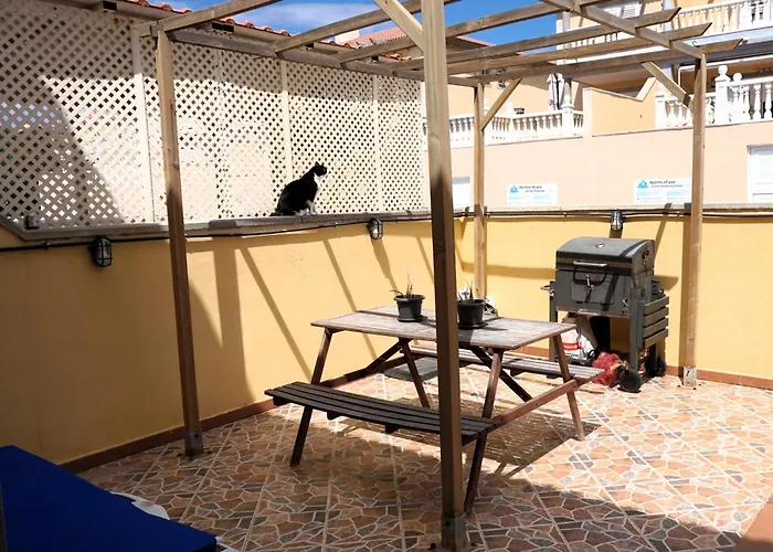 Casa La Sonrisa Shared House Гостевой дом Эль-Медано